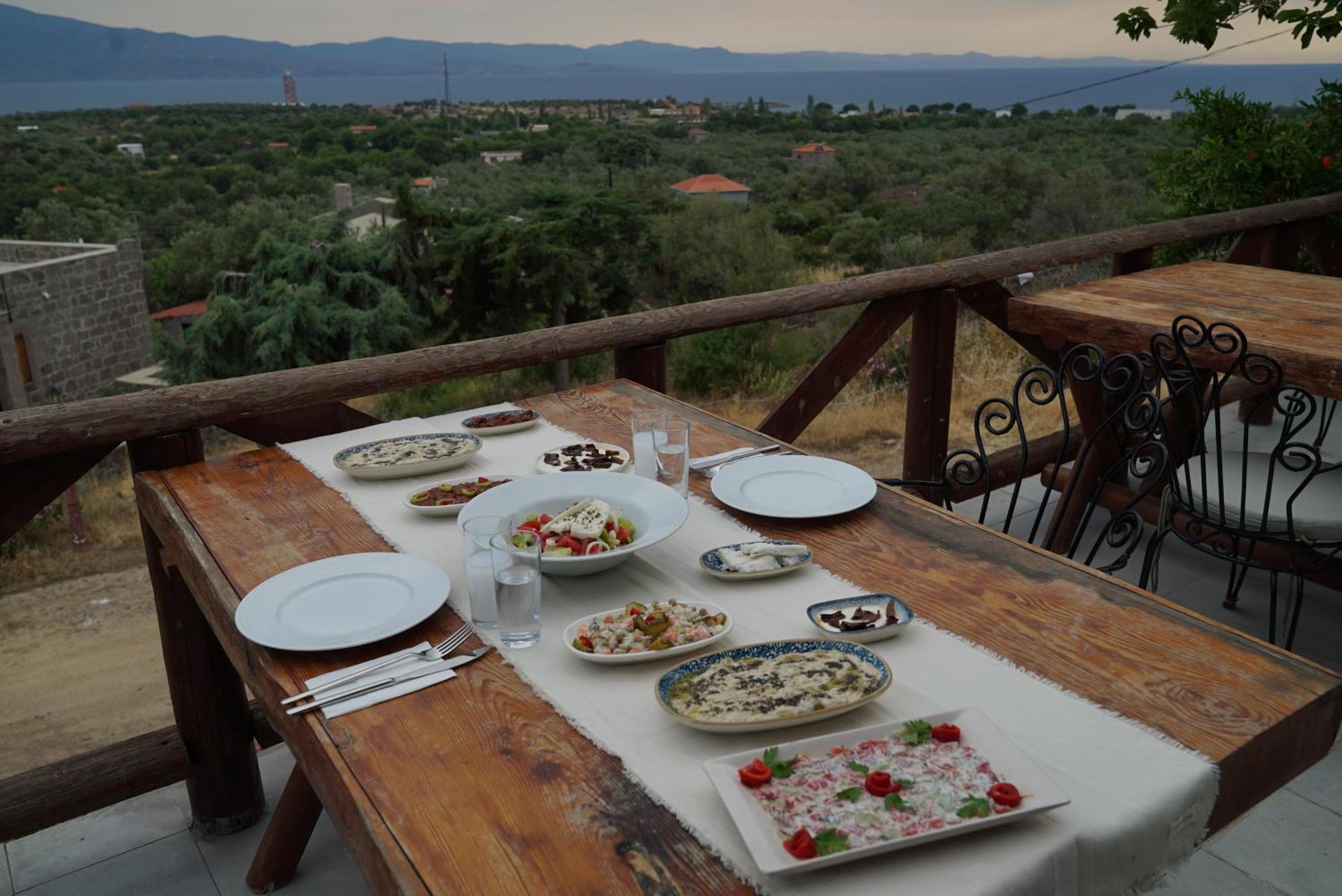 Assos Ada Hotel Ayvacik Bagian luar foto